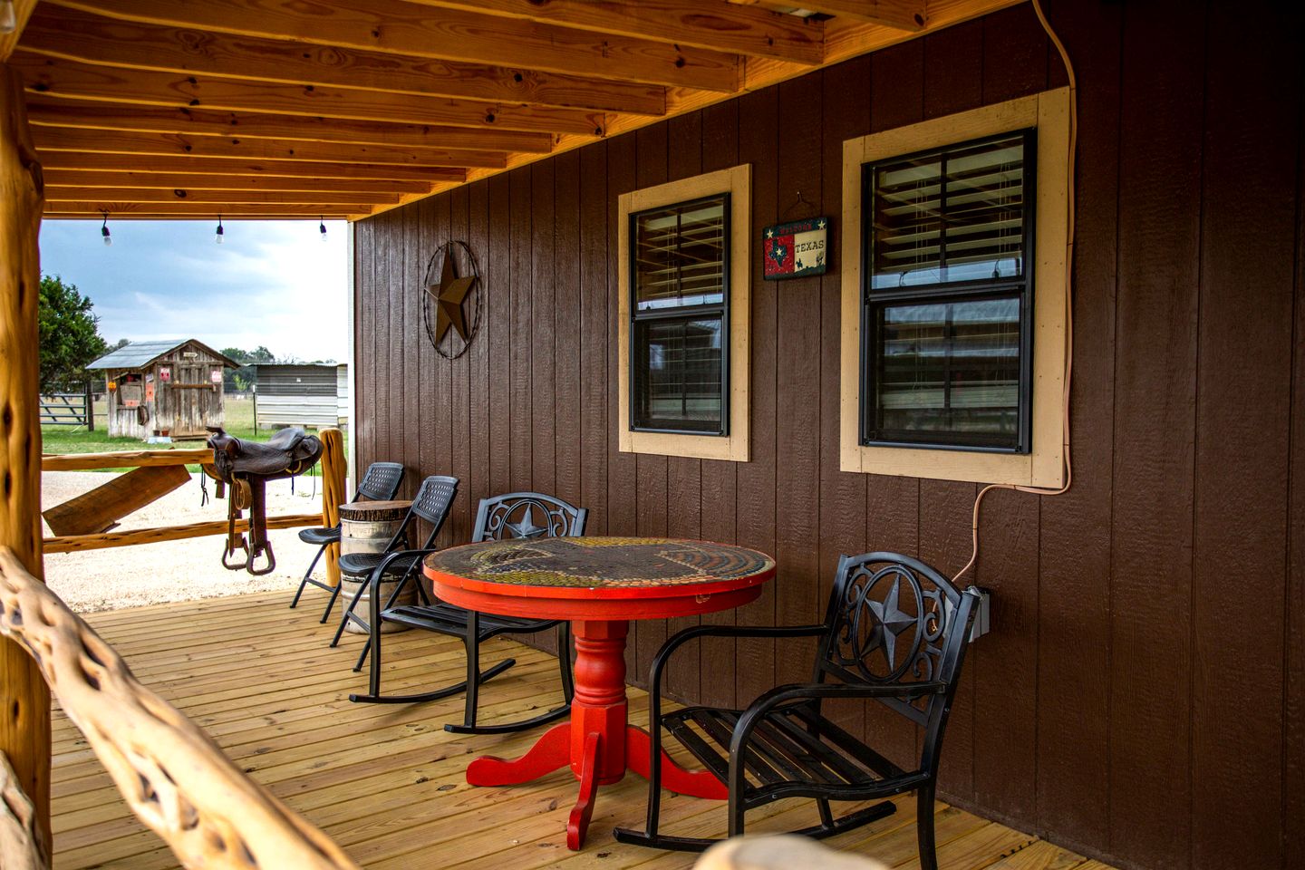 Charming Riverside Cabin Escape with Outdoor Relaxation Spaces in Medina, Texas