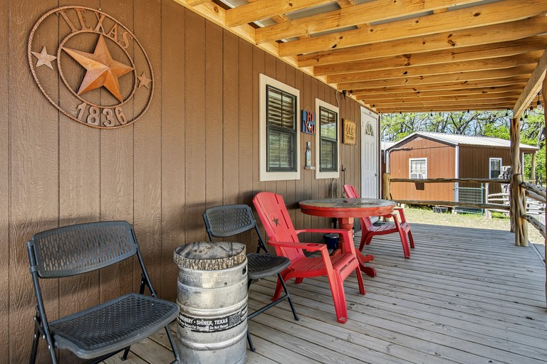 Cabins (United States of America, Medina, Texas)