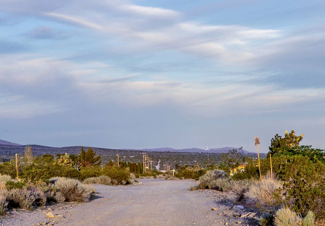 Cozy Desert Glamping Escape with Private Hot Tub & Fire Pit in Pinon Hills, California