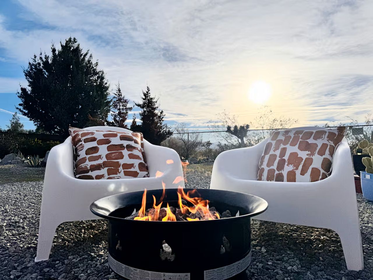 Cozy Desert Glamping Escape with Private Hot Tub & Fire Pit in Pinon Hills, California