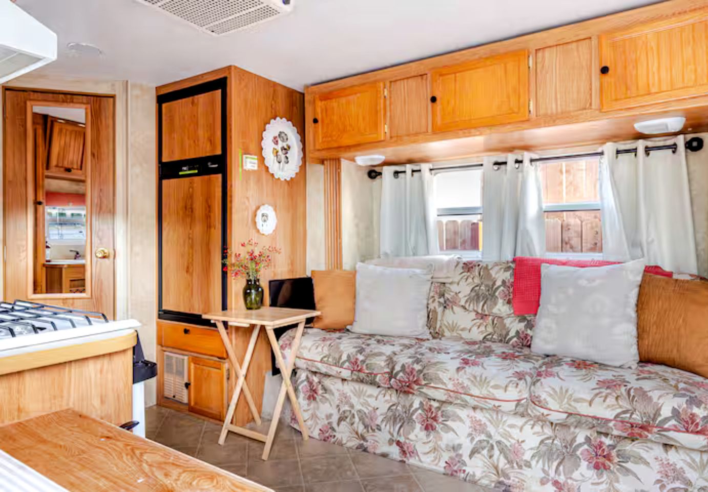 Cozy Desert Glamping Escape with Private Hot Tub & Fire Pit in Pinon Hills, California