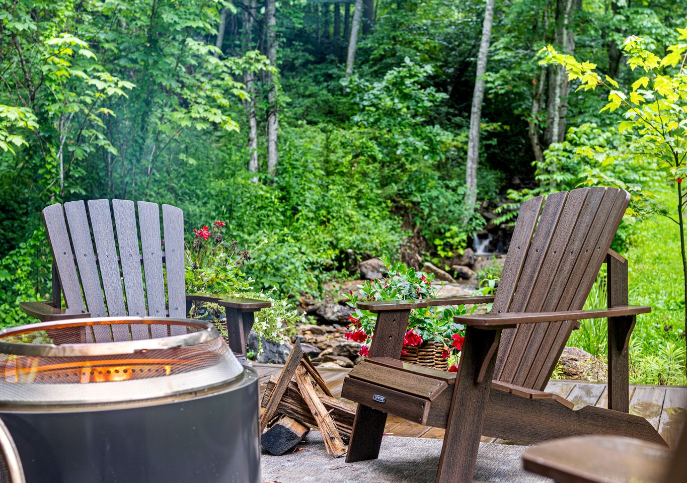 Secluded Woodland Cabin with Relaxing Outdoor Space in Weaverville, North Carolina