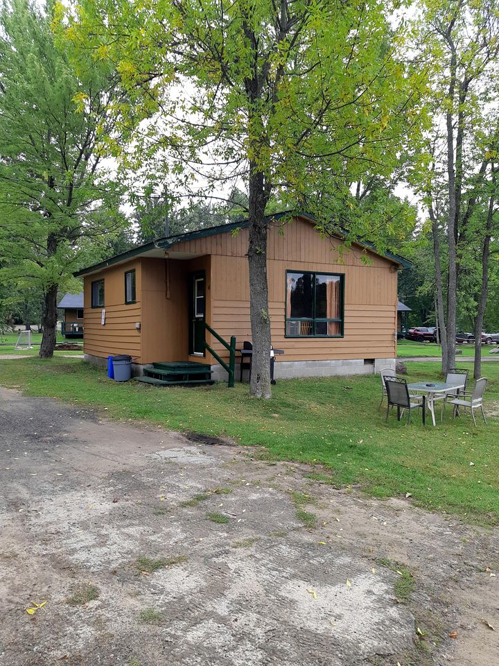 Tranquil Cottage Hideaway with Lake Access & Bonfire Nights in Ontario, Canada
