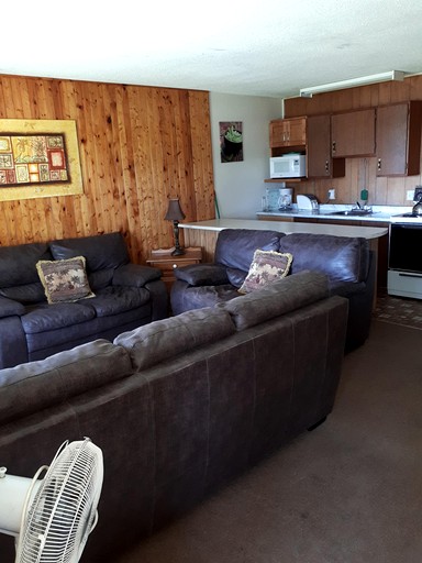 Cottages (Canada, Callander, Ontario)