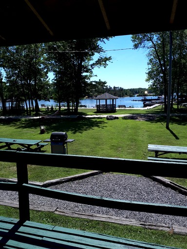 Cottages (Canada, Callander, Ontario)