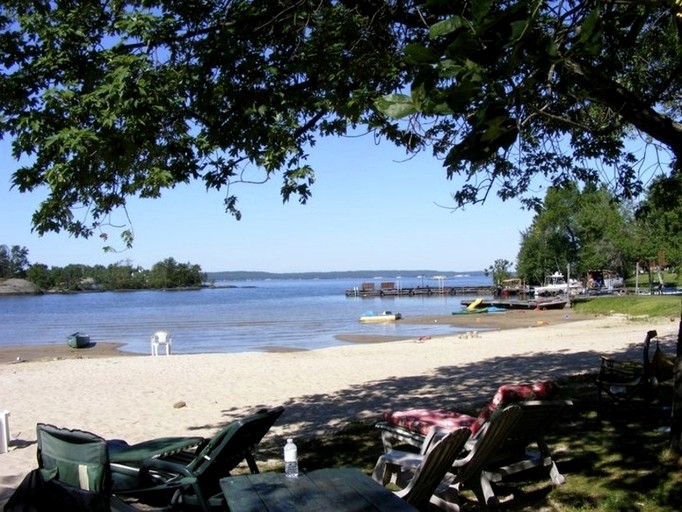 Cottages (Canada, Callander, Ontario)