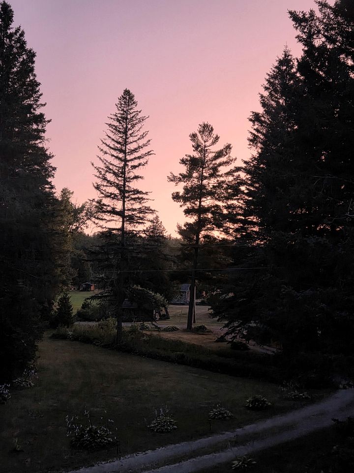 Rustic Luxe Bell Tent Retreat with Firepit & Farm Views in Ontario, Canada