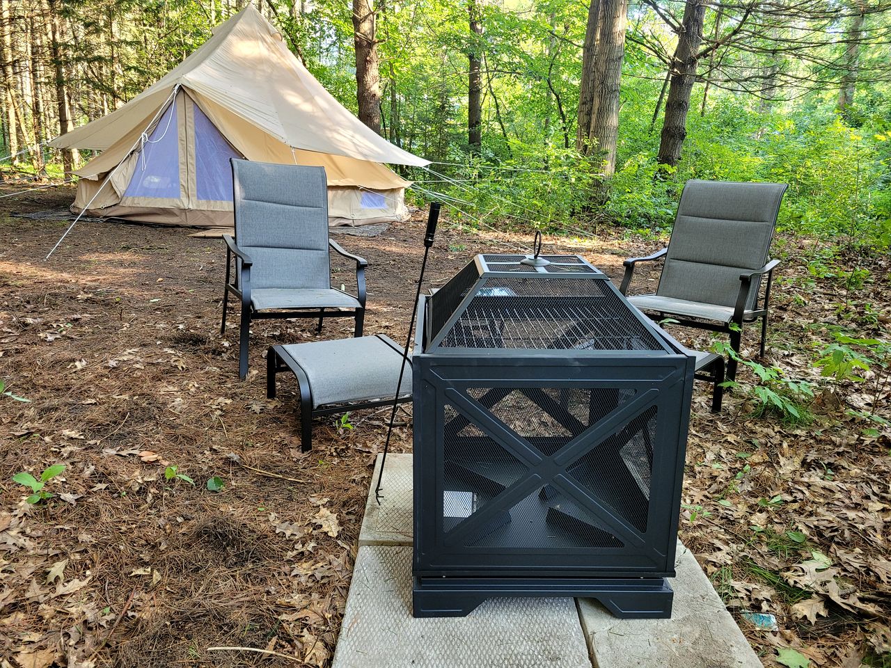 Tranquil Nature Retreat with Lavender Fields & River Access in Ontario, Canada