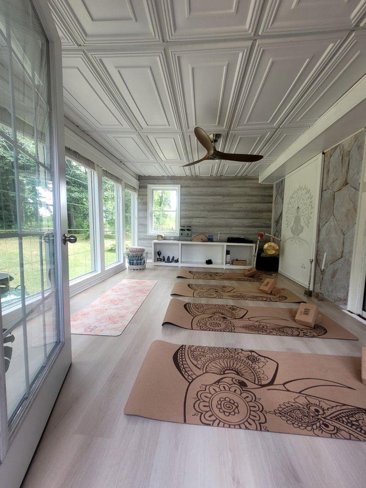 Tranquil Nature Retreat with Lavender Fields & River Access in Ontario, Canada