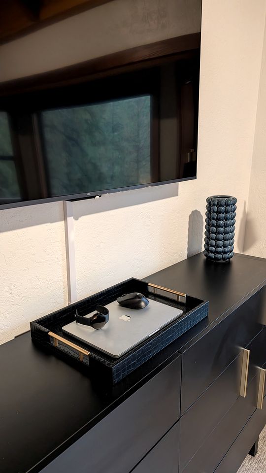 Cozy Luxe Hideaway with Stunning Views & Spacious Loft in Arnold, California