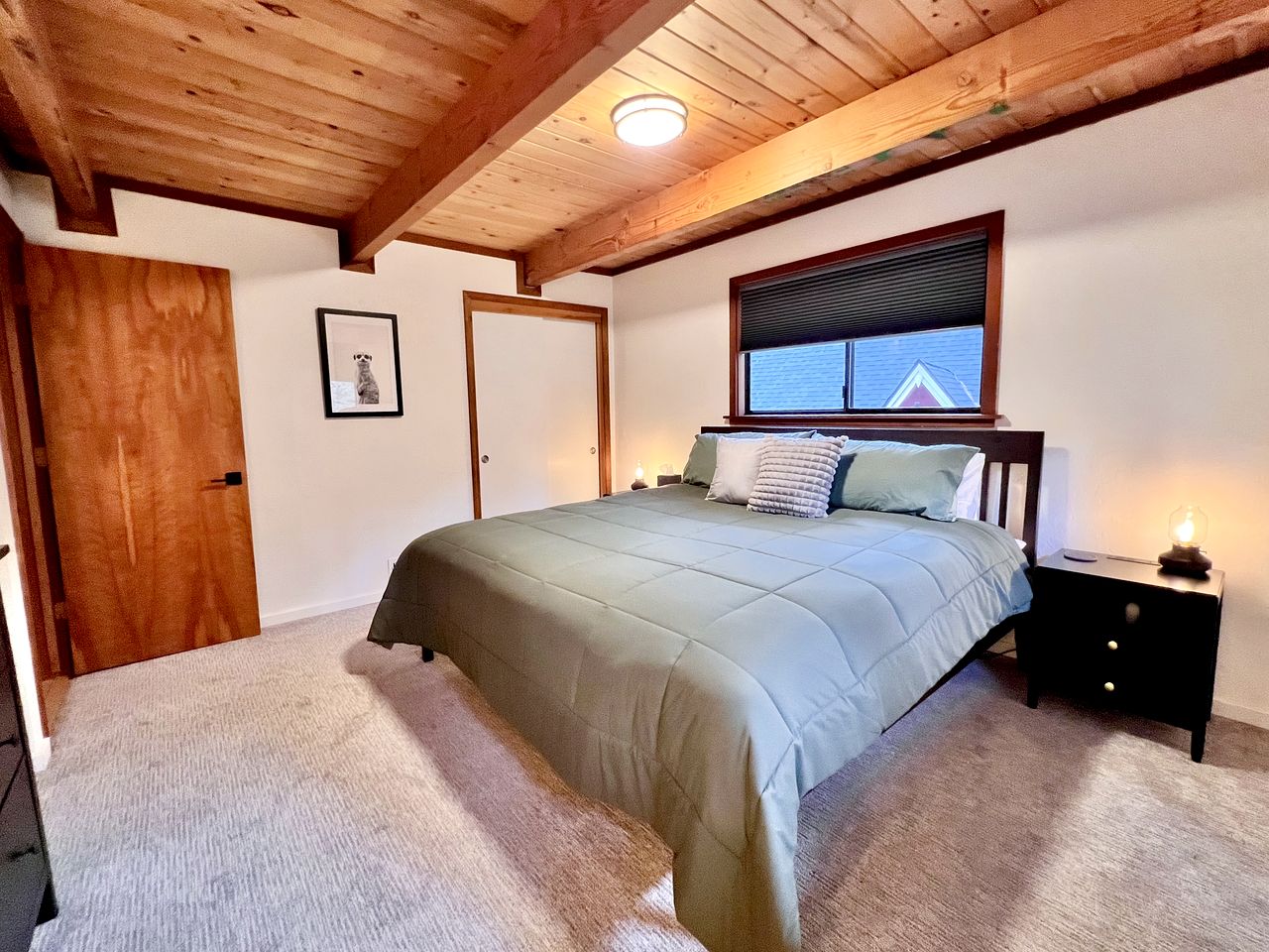 Cozy Luxe Hideaway with Stunning Views & Spacious Loft in Arnold, California