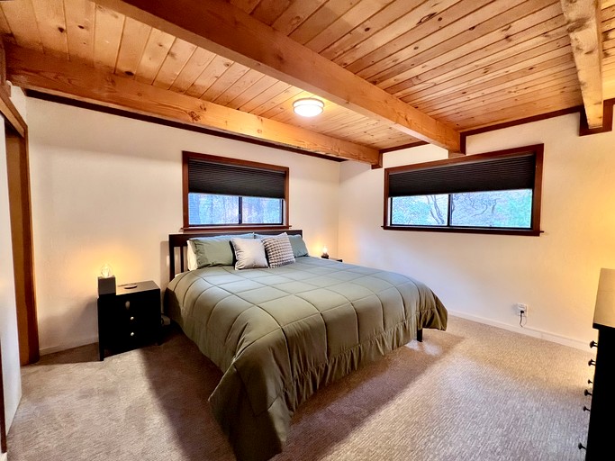 Cabins (United States of America, Arnold, California)