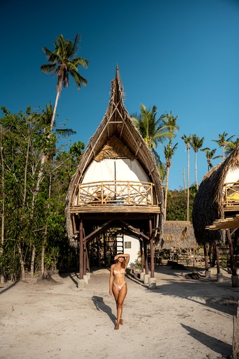 Huts (Philippines, Darocotan Island, Palawan)