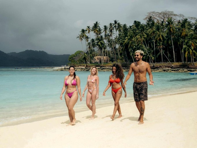 Cabins (Philippines, Darocotan Island, Palawan)