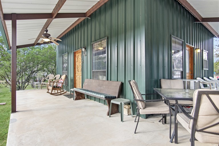 Cabins (United States of America, Concan, Texas)