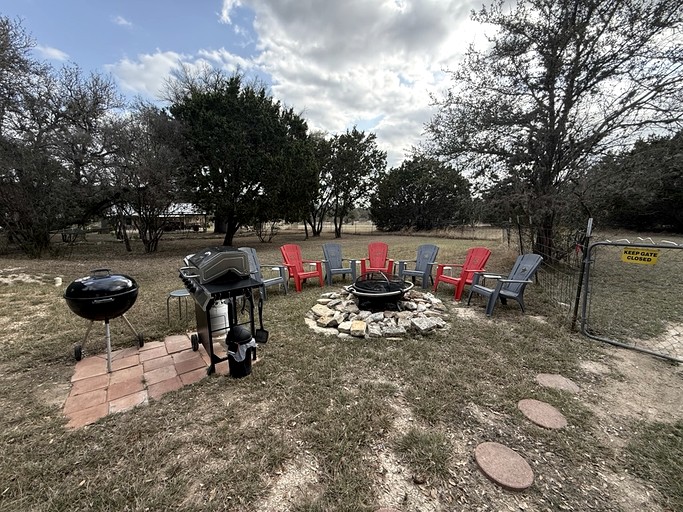 Cabins (United States of America, --, --)