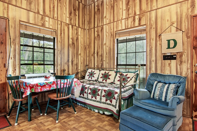 Cabins (United States of America, Concan, Texas)
