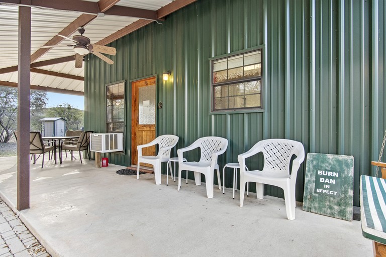 Cabins (United States of America, Concan, Texas)