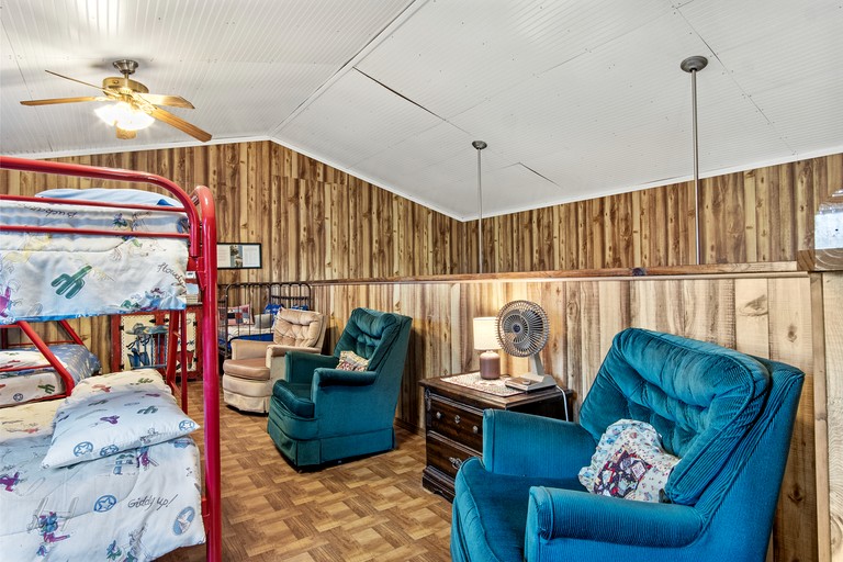 Cabins (United States of America, Concan, Texas)