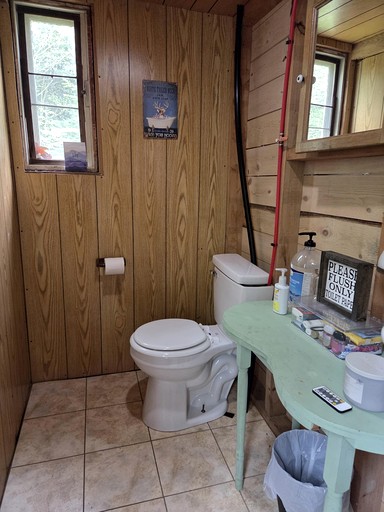 Cabins (United States of America, --, New York)