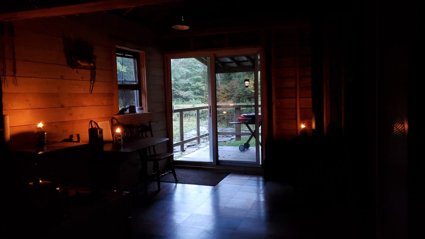 Peaceful Woodland Retreat with Private Pond & Total Privacy in Glen Aubrey, New York