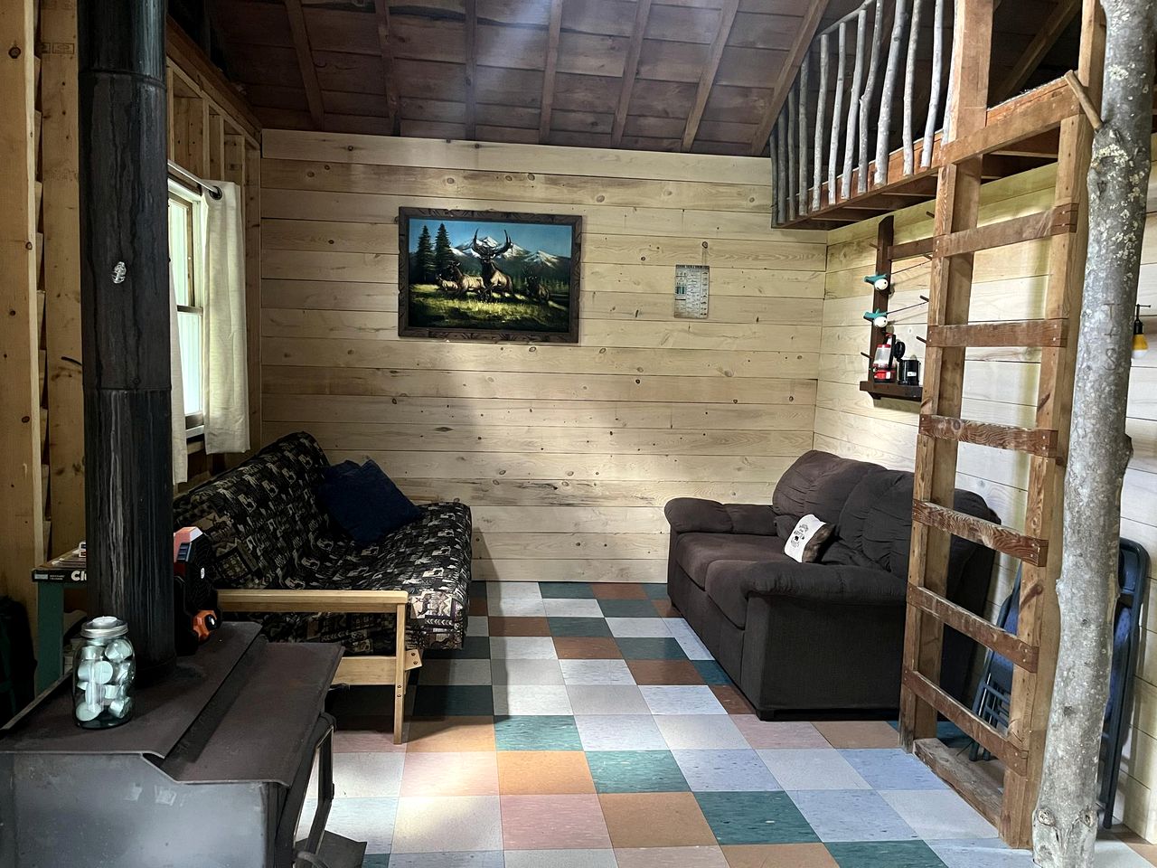 Peaceful Woodland Retreat with Private Pond & Total Privacy in Glen Aubrey, New York