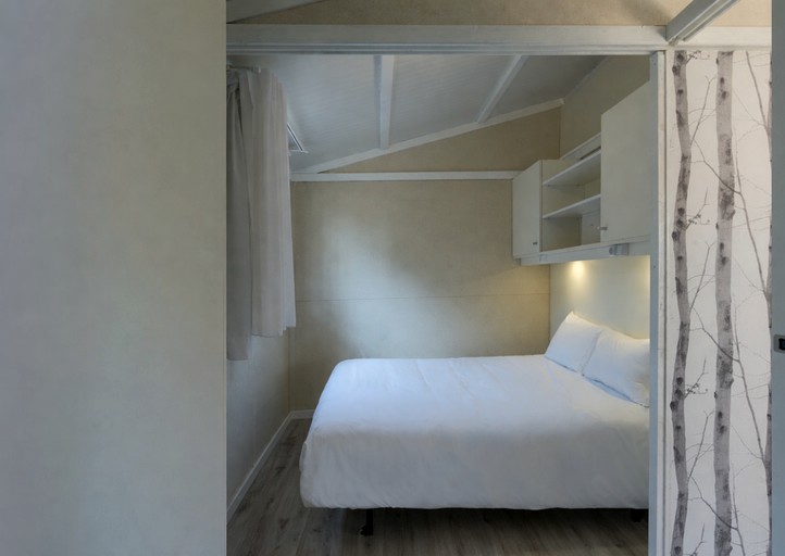 Cottages (Portugal, Nazaré, Leiria District)