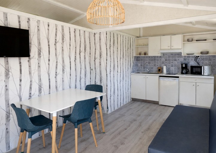 Cottages (Portugal, Nazaré, Leiria District)