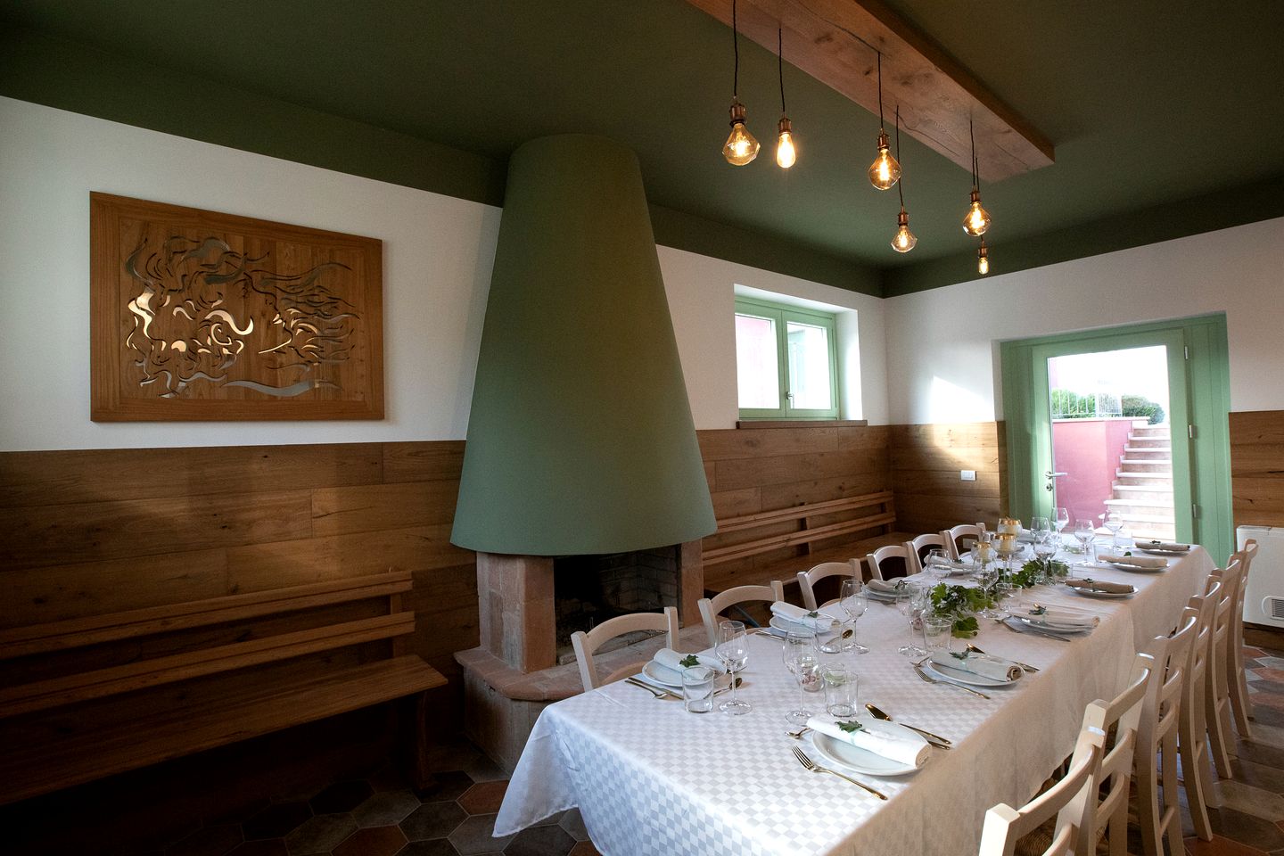 Peaceful Glamping Retreat with Panoramic Views Near Tenuta Spinelli Winery in Marche, Italy