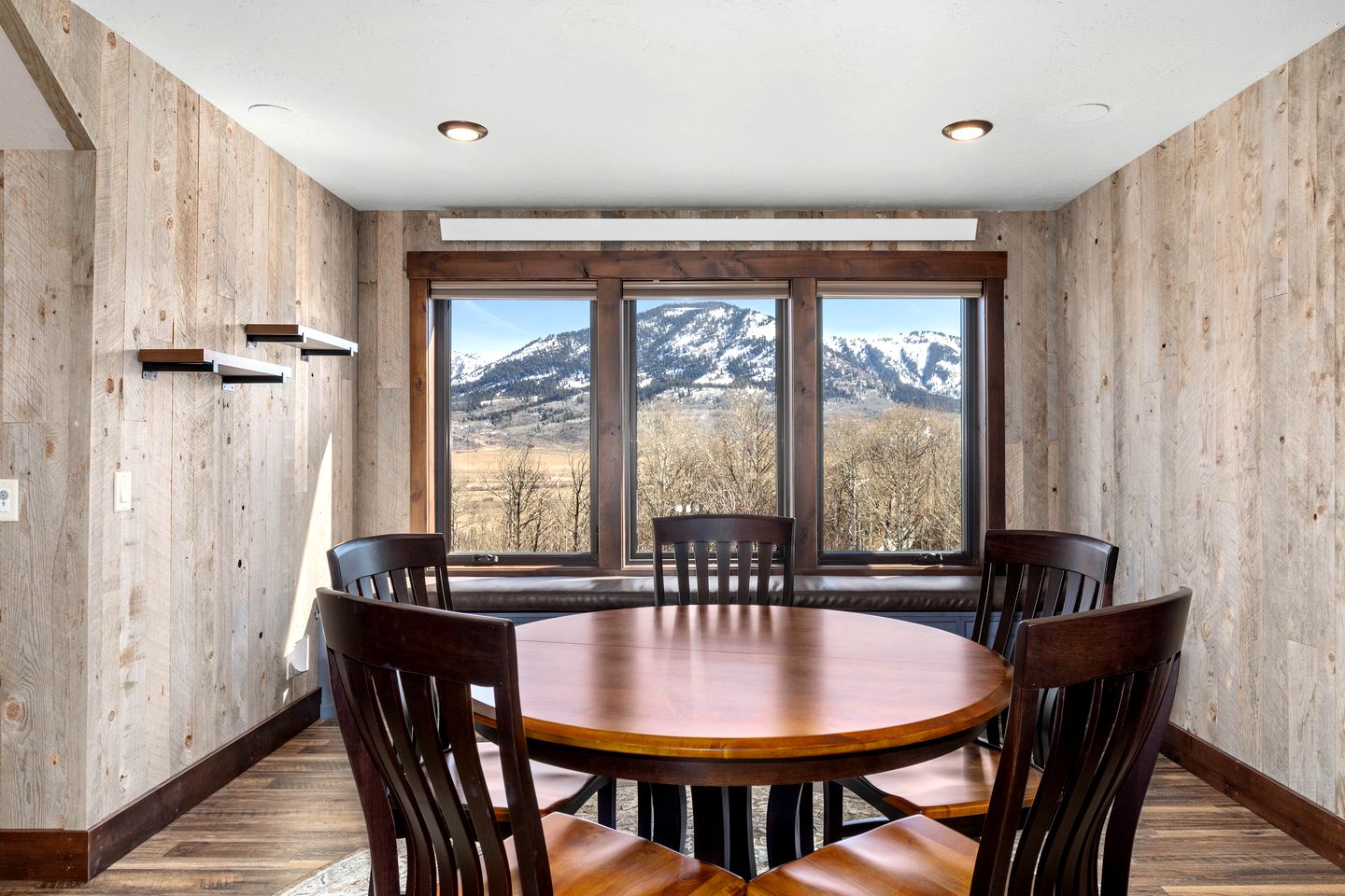 Luxury Mountain Lodge with Panoramic Views in Afton, Wyoming