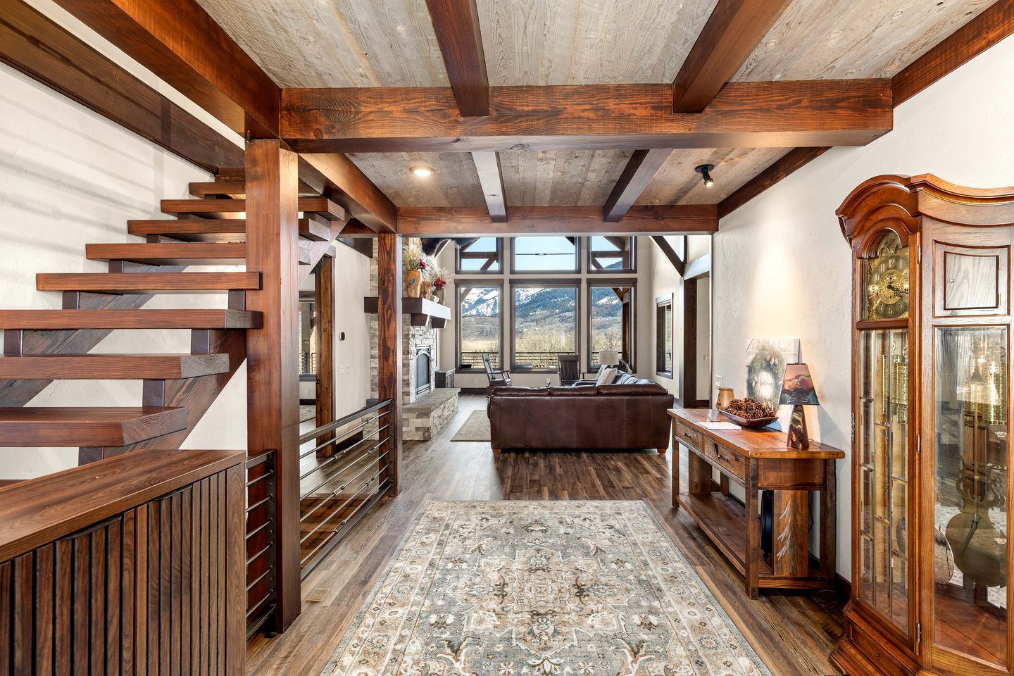 Luxury Mountain Lodge with Panoramic Views in Afton, Wyoming