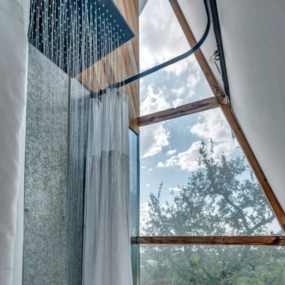 One-of-a-Kind Cliffside Glamping Experience with Sky Views in Cottonwood Shores, Texas