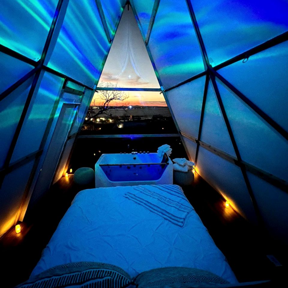 One-of-a-Kind Cliffside Glamping Experience with Sky Views in Cottonwood Shores, Texas