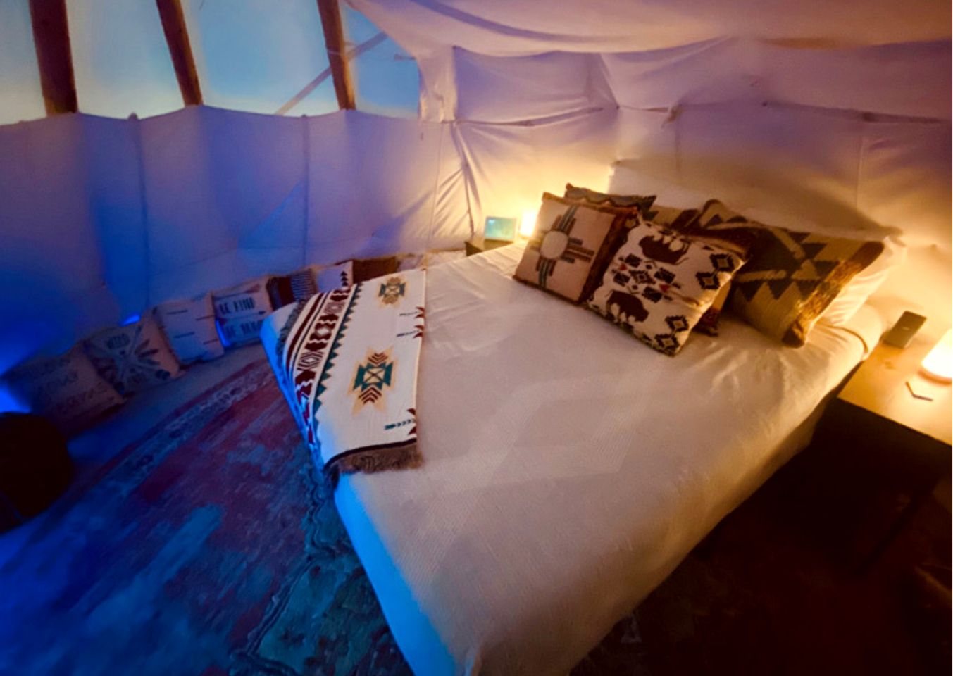 Cliffside Tipi Retreat with Jetted Soak & Sunset Skies in Cottonwood Shores, Texas