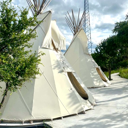 Cliffside Tipi Retreat with Jetted Soak & Sunset Skies in Cottonwood Shores, Texas