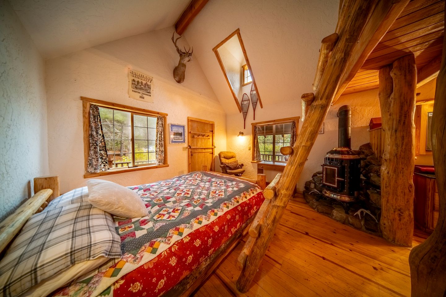 Rustic-Modern Lodge Retreat for Unplugged Group Time in Truckee, California