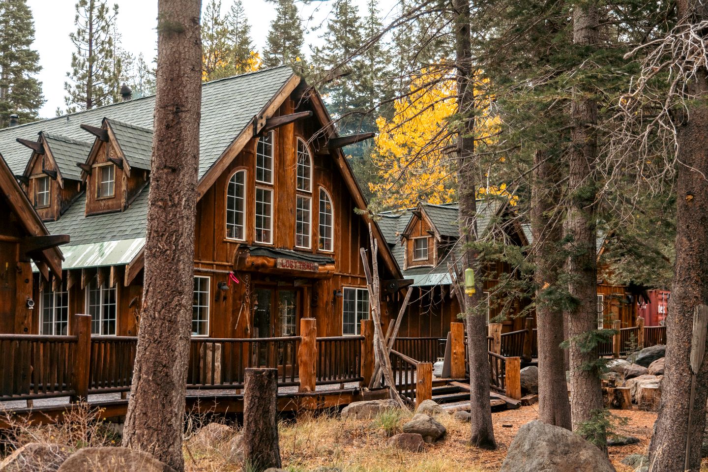 Rustic-Modern Lodge Retreat for Unplugged Group Time in Truckee, California