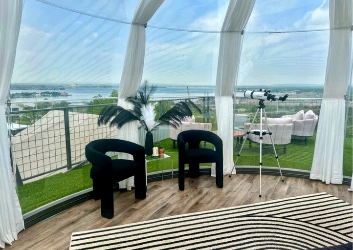 Domes (United States of America, --, Texas)