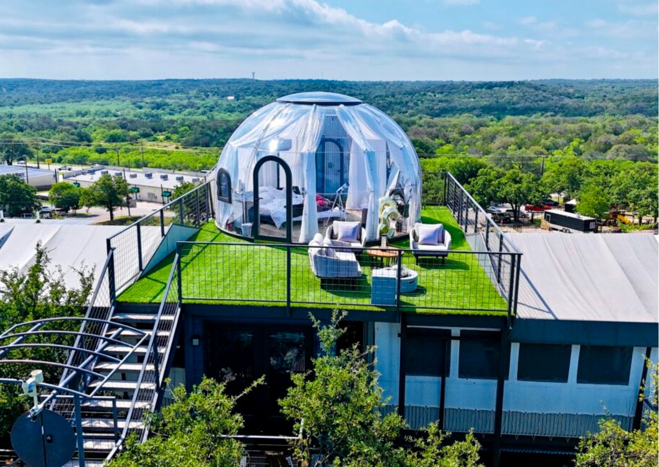 Dreamy Glass Dome Escape Under the Stars in Cottonwood Shores, Texas