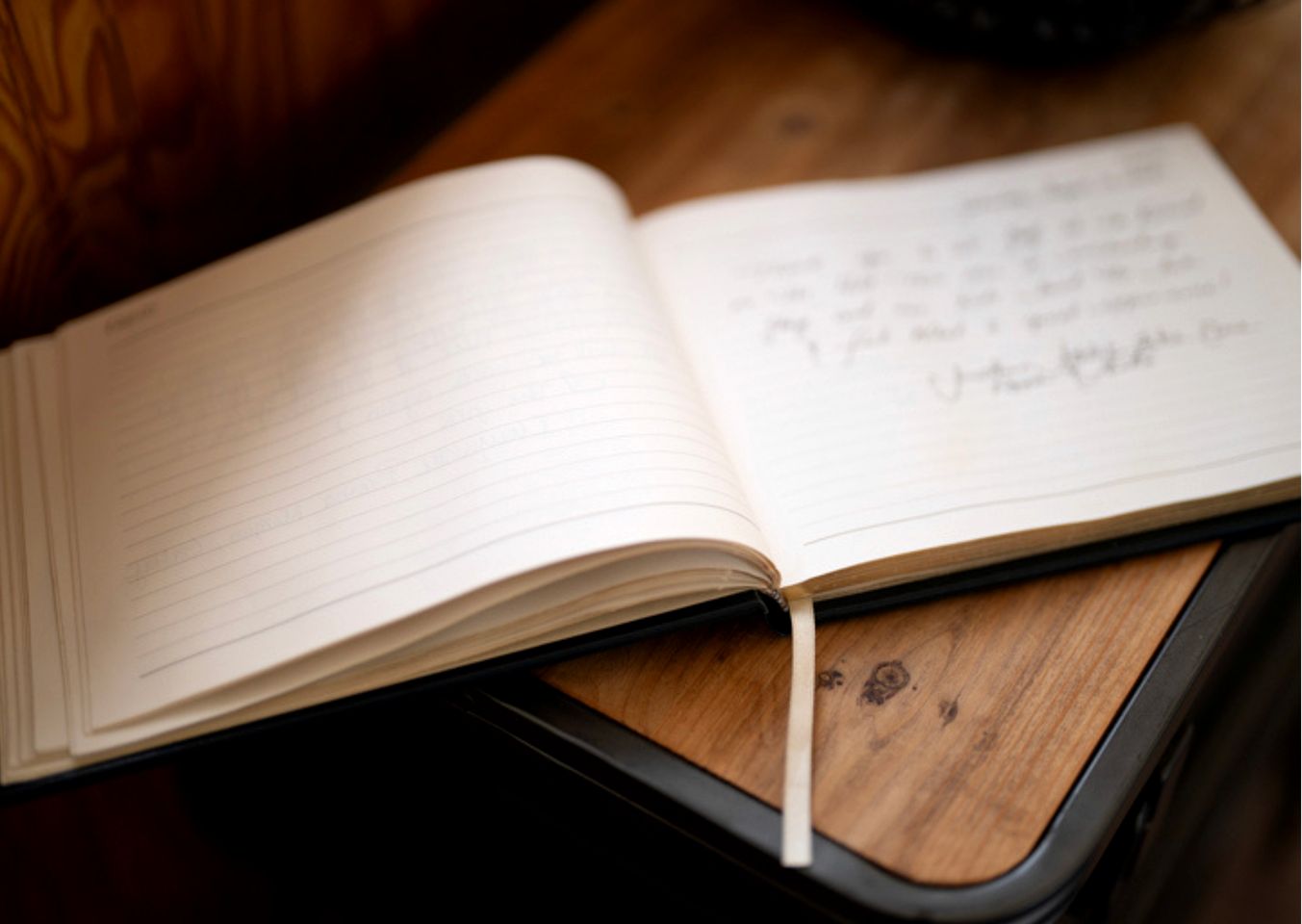 Serene Glampominium Escape with Outdoor & Indoor Showers in Cottonwood Shores, Texas