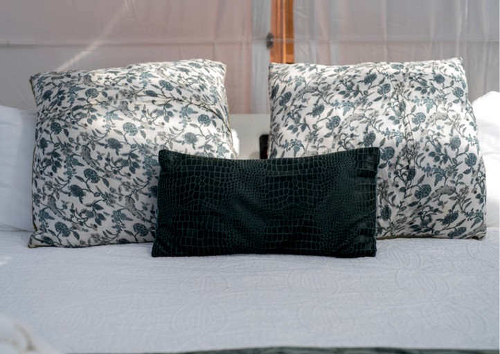 Domes (United States of America, Cottonwood Shores, Texas)