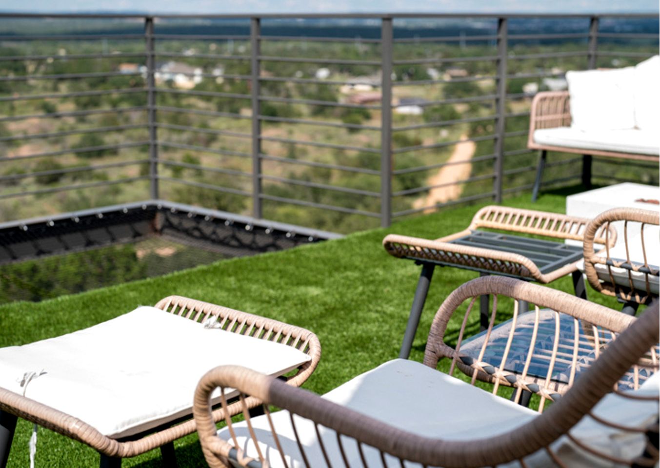 Modern Dome Escape with Private Decks & Open-Sky Relaxation in Cottonwood, Texas