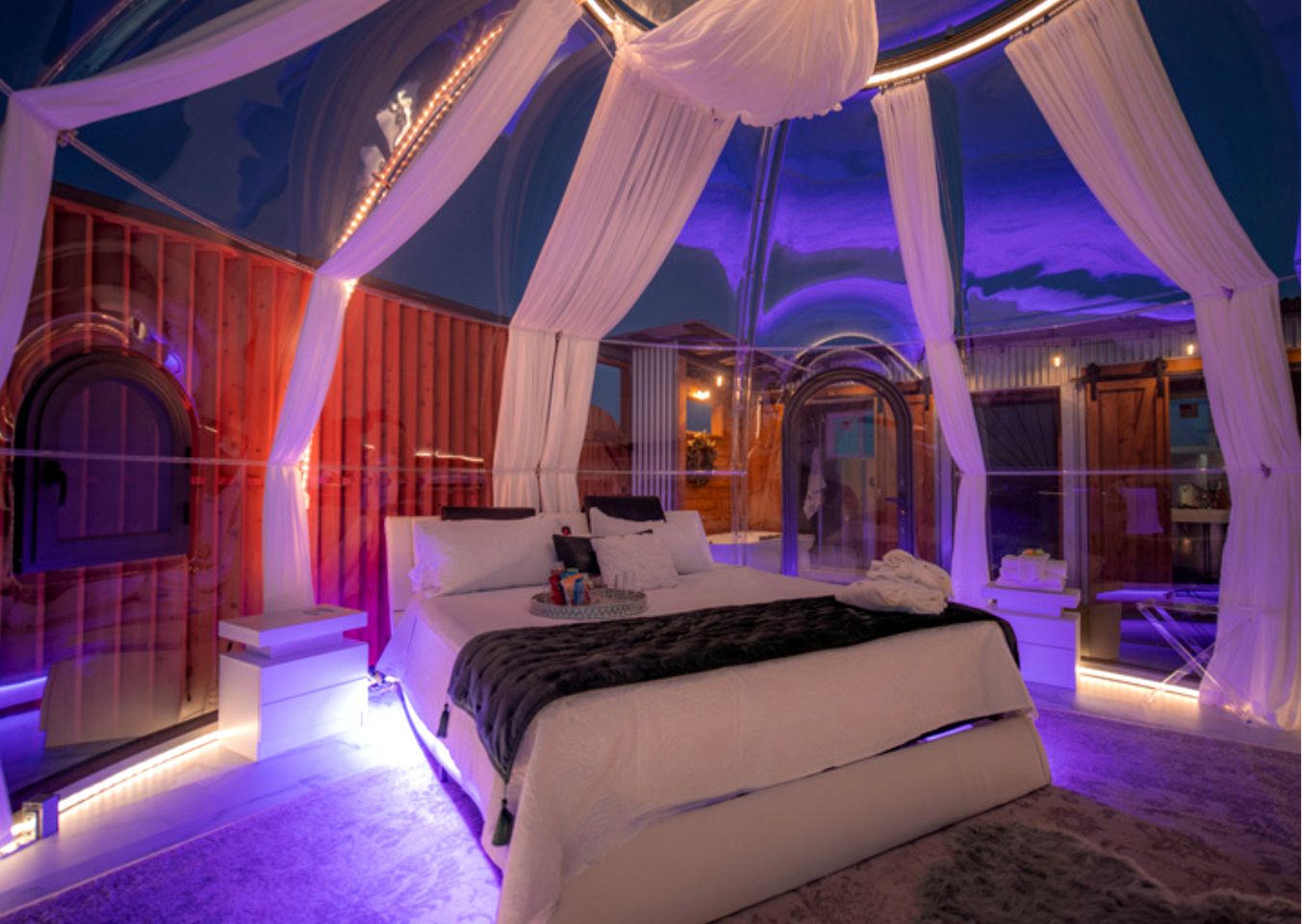 Modern Dome Escape with Private Decks & Open-Sky Relaxation in Cottonwood, Texas