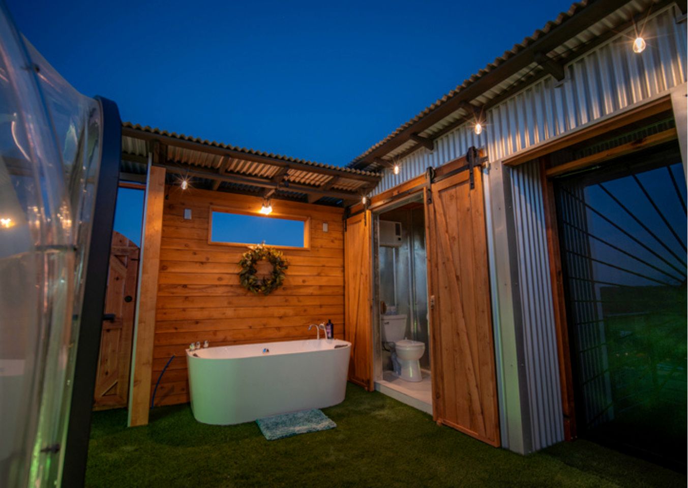 Modern Dome Escape with Private Decks & Open-Sky Relaxation in Cottonwood, Texas