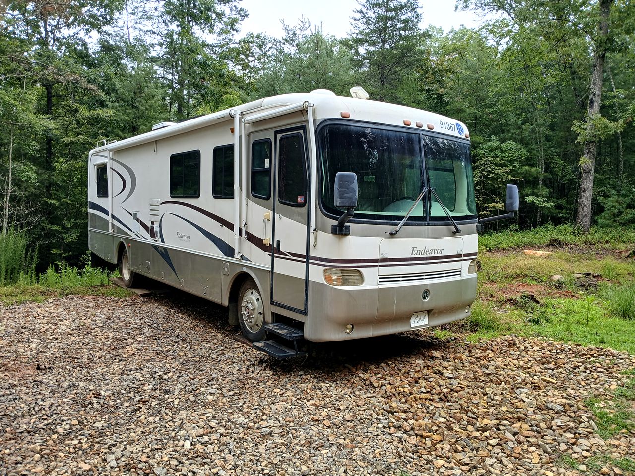Secluded Nature Escape with Hiking Access & Cozy Evenings in Blairsville, Georgia