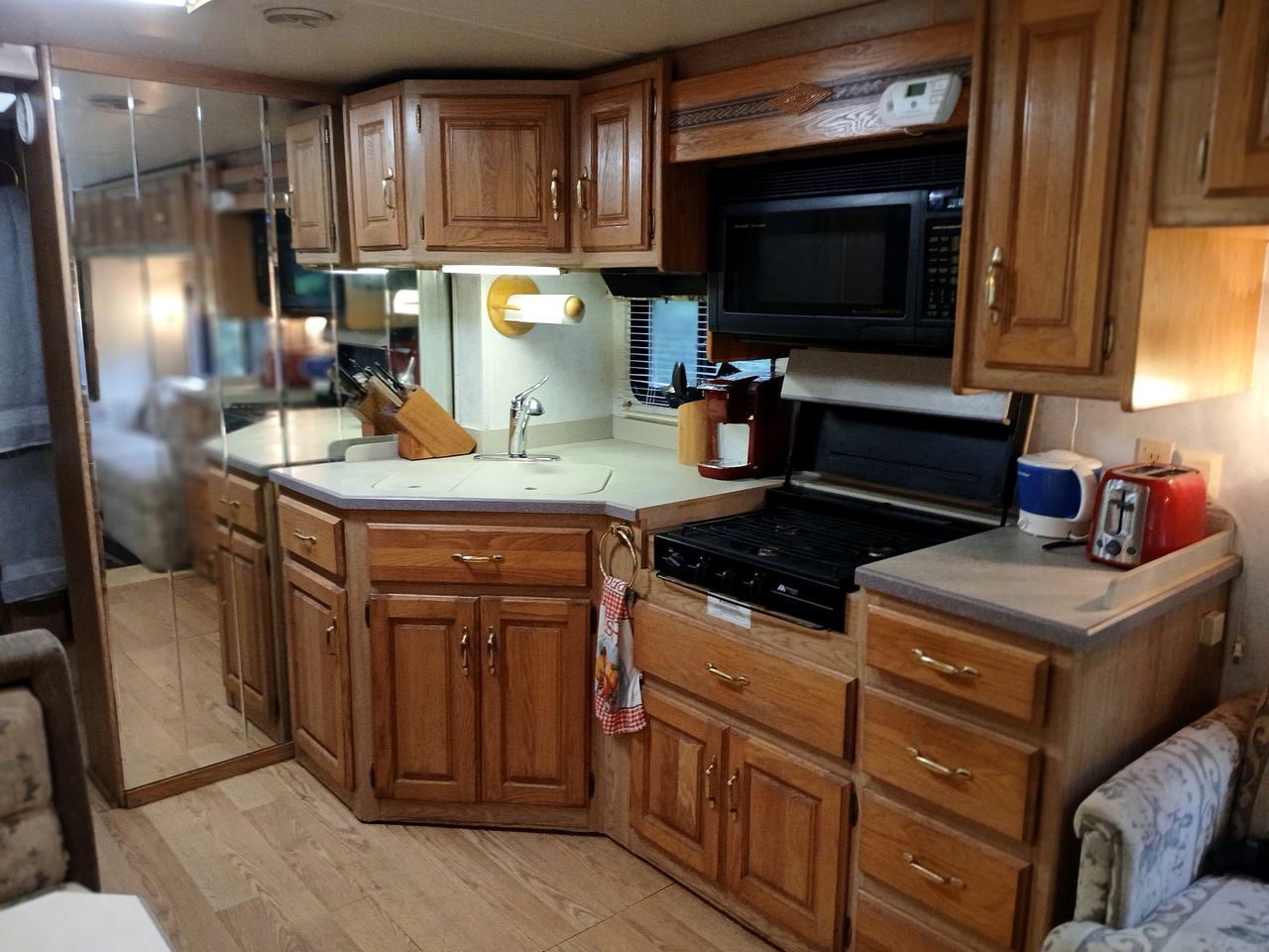 Secluded Nature Escape with Hiking Access & Cozy Evenings in Blairsville, Georgia