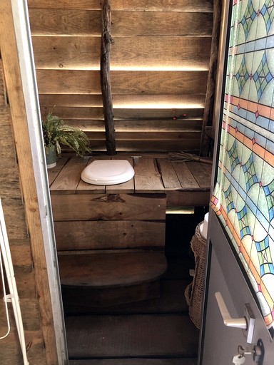 Cabins (Portugal, --, --)