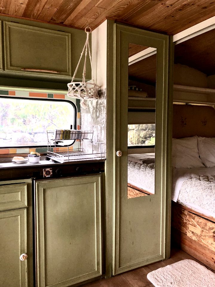 Serene Eco Cabin Retreat with Wood-Fired Sauna & Mountain Spring Plunge Near Monchique, Algarve