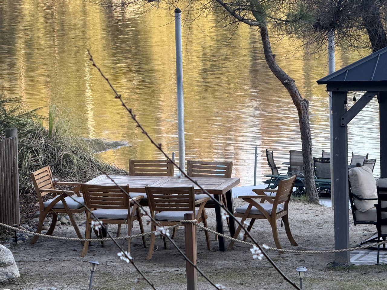 Domes (United States of America, Bass Lake, California)