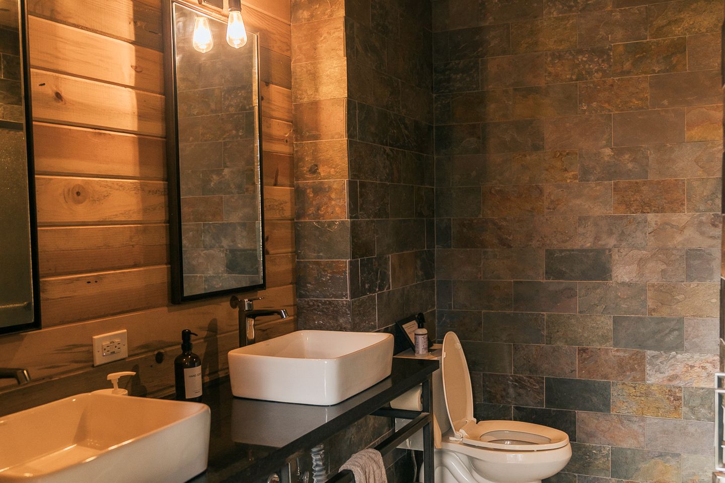 All-Inclusive Mountain Cabin Retreat with Chef & Epic Alpine Views in Truckee, California